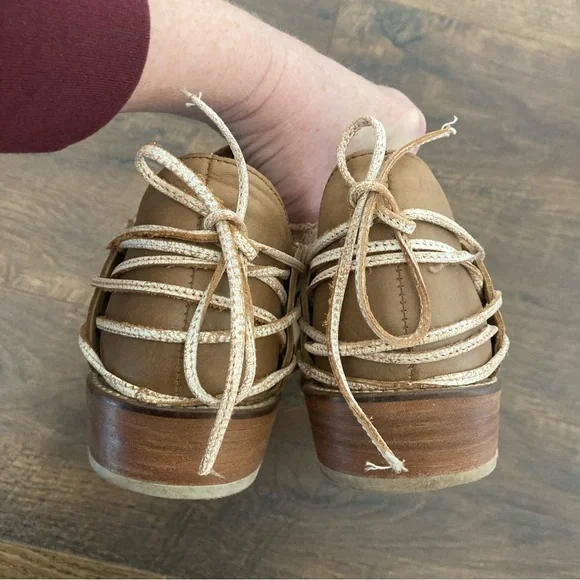 Musse & Cloud Cream Ankle Boots - Picture 7 of 9